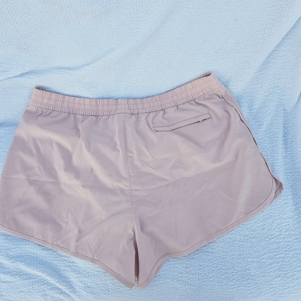 PINK Victoria's Secret light pink active wear shorts size xl